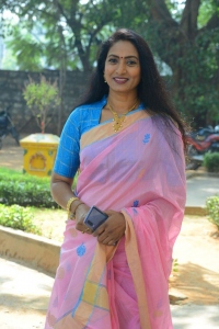 Actress-Aamani-1