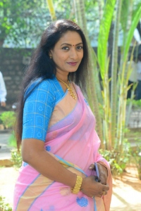 Actress-Aamani-2