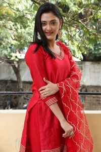 Actress-Megha-Chowdary-10