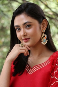 Actress-Megha-Chowdary-2