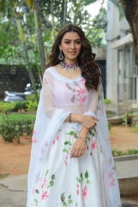 Hansika-1_1