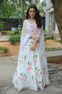 Hansika-2_1